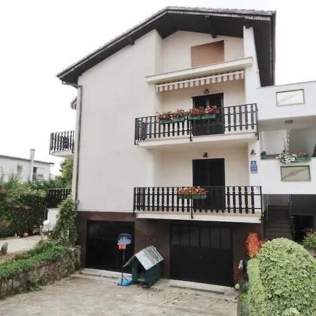 Apartment Kapica *