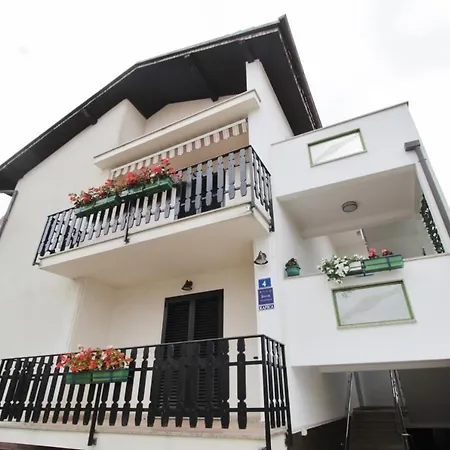 Kapica Apartment *