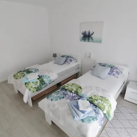 Kapica Apartment *